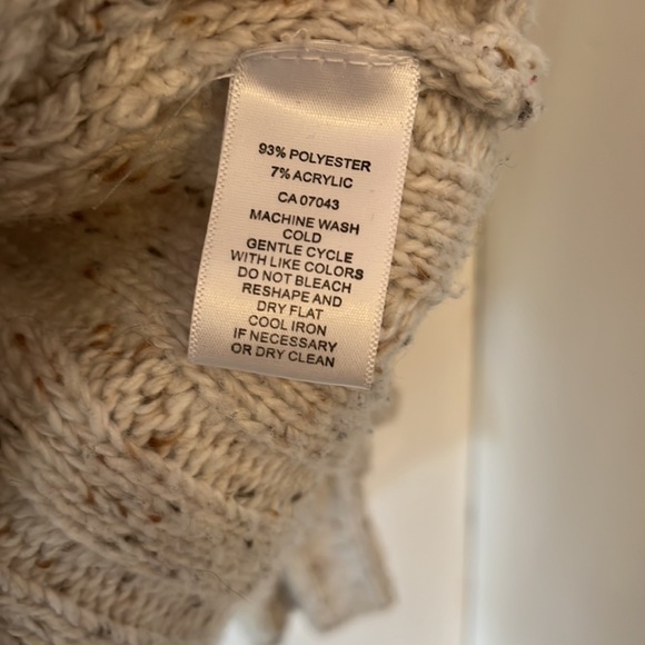 Cupio Hoodie size small - Picture 3 of 6